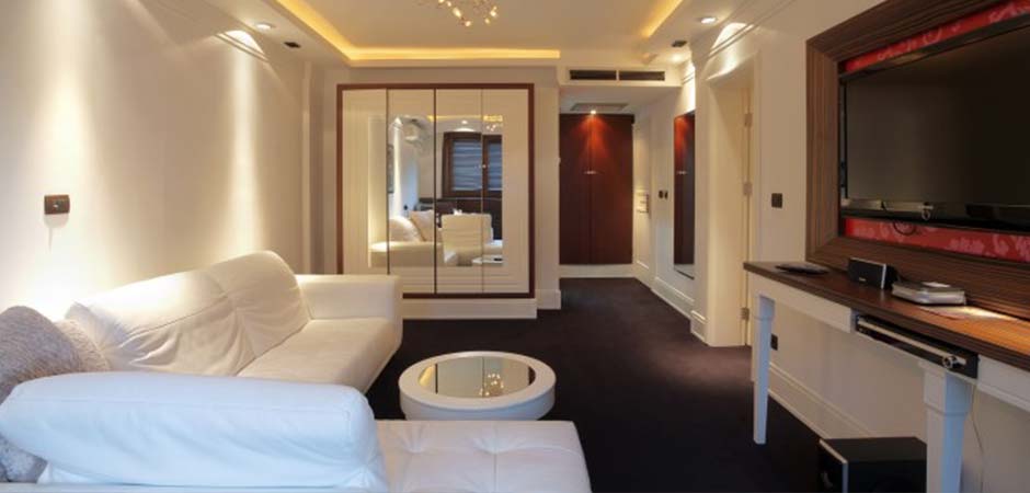 Garni-Hotel-Crystal