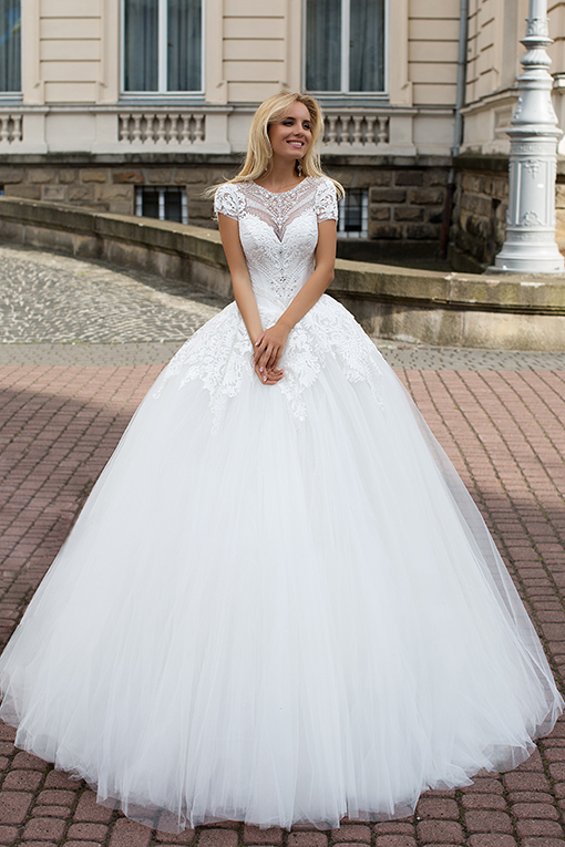 Salon Venčanica Reina En Ti Beograd (9)