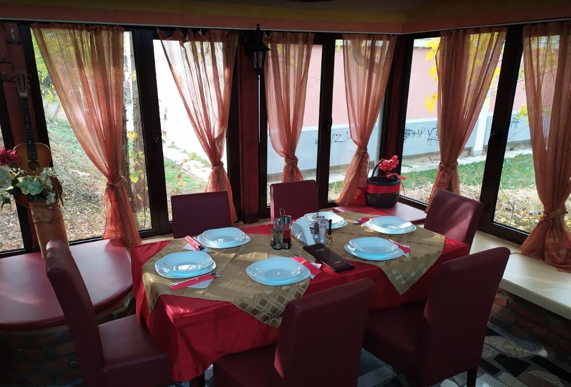 Restoran Tipicco 011 Voždovac, Beograd (7)