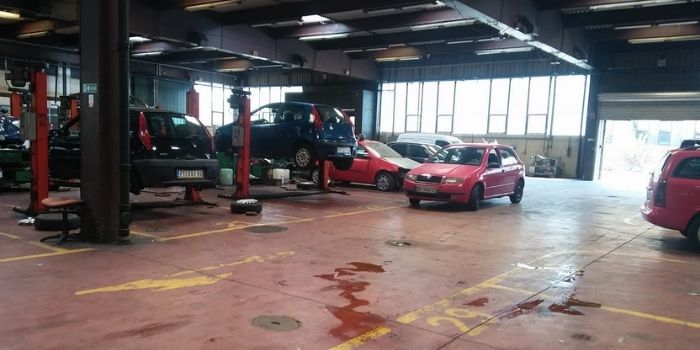 Auto servis Proffesional Car Clinic Krnjača fbd