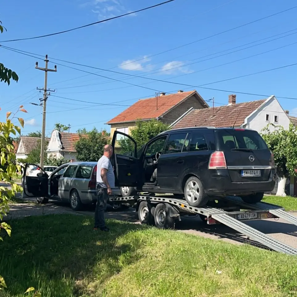 auto-servis-i-slep-sluzba-radmanovic-4